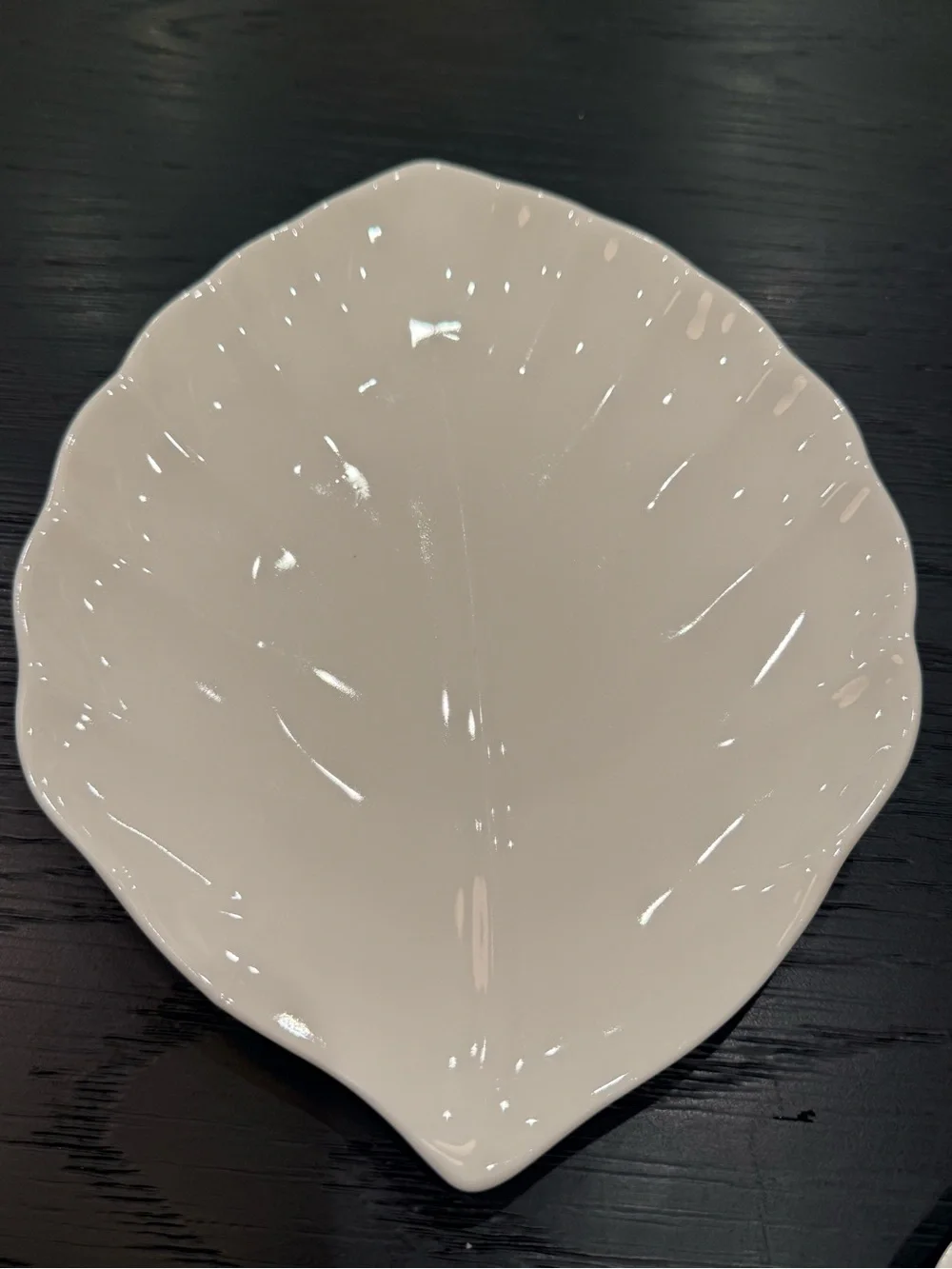 White Porcelain Crate & Barrel Leaf-Shaped Ceramic Serving Plates - Set of 5